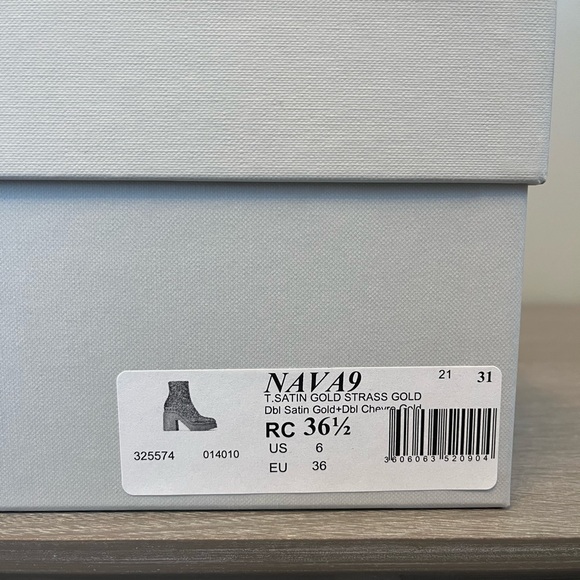 NWT Clergerie Paris Nava Crystal ankle boot - Picture 9 of 13